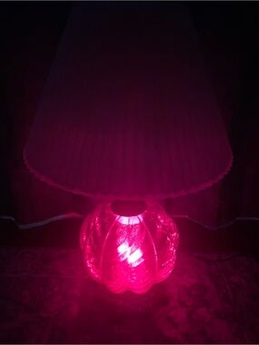 Amber globe table lamp